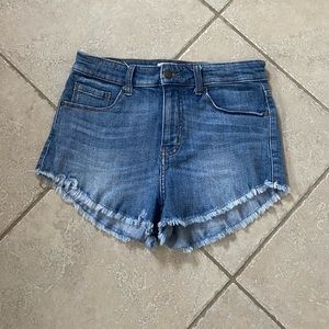 Women’s Denim Jean Shorts w/Fray Edge